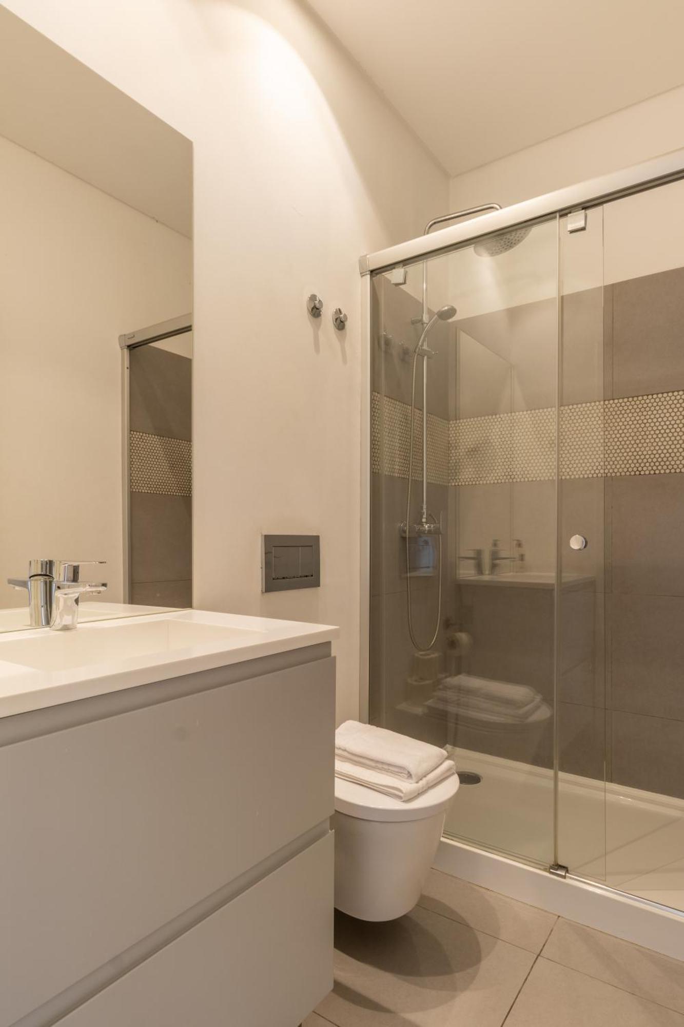Ferienwohnung Modern 3Br, Terrace, Ac/Heating & Self Check-In Lissabon Exterior foto