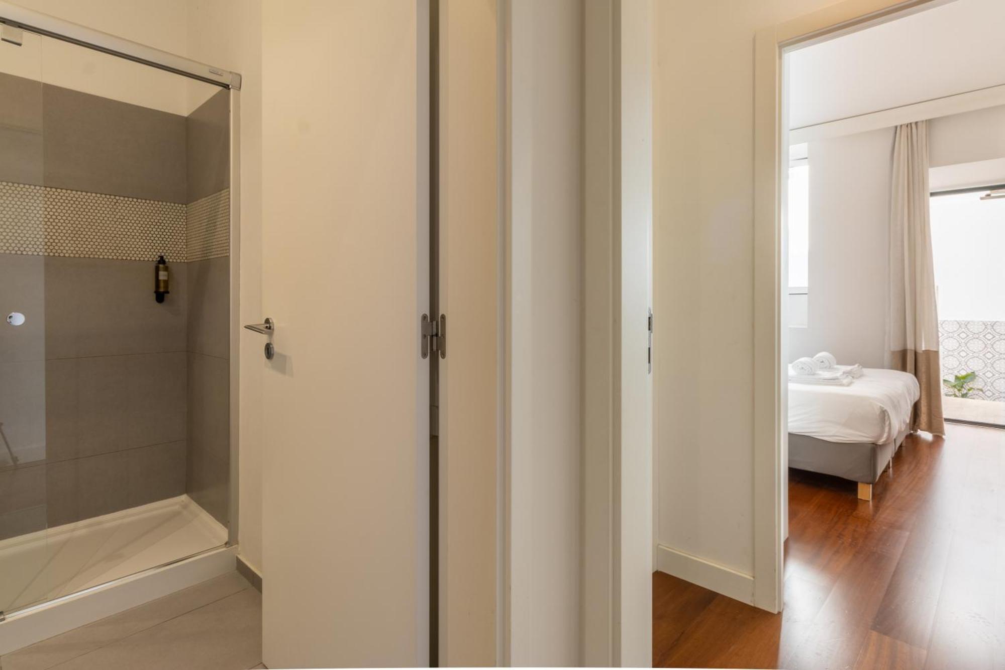 Ferienwohnung Modern 3Br, Terrace, Ac/Heating & Self Check-In Lissabon Exterior foto