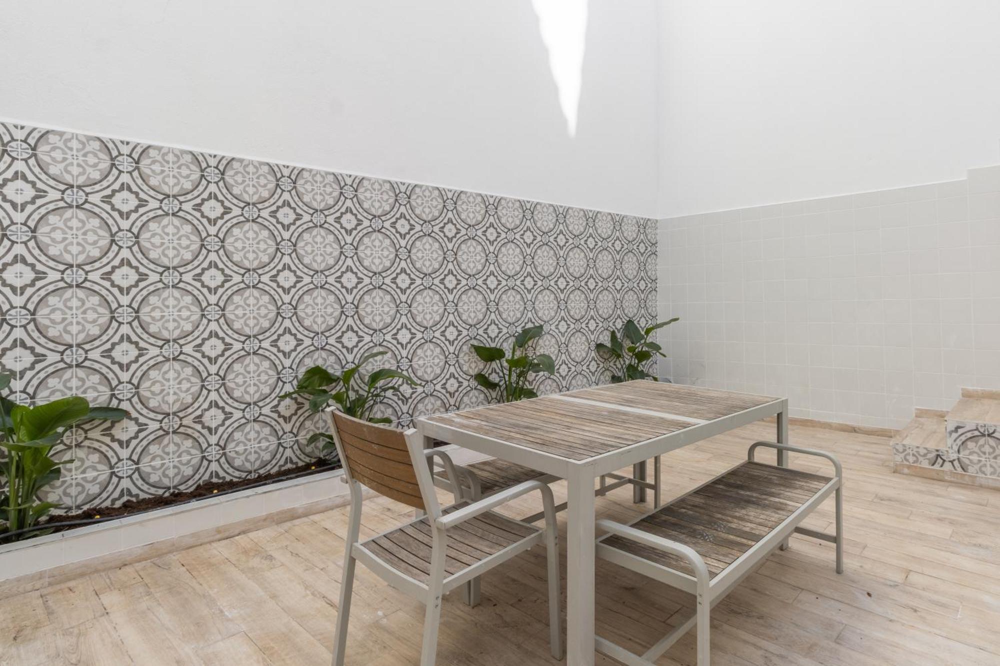 Ferienwohnung Modern 3Br, Terrace, Ac/Heating & Self Check-In Lissabon Exterior foto